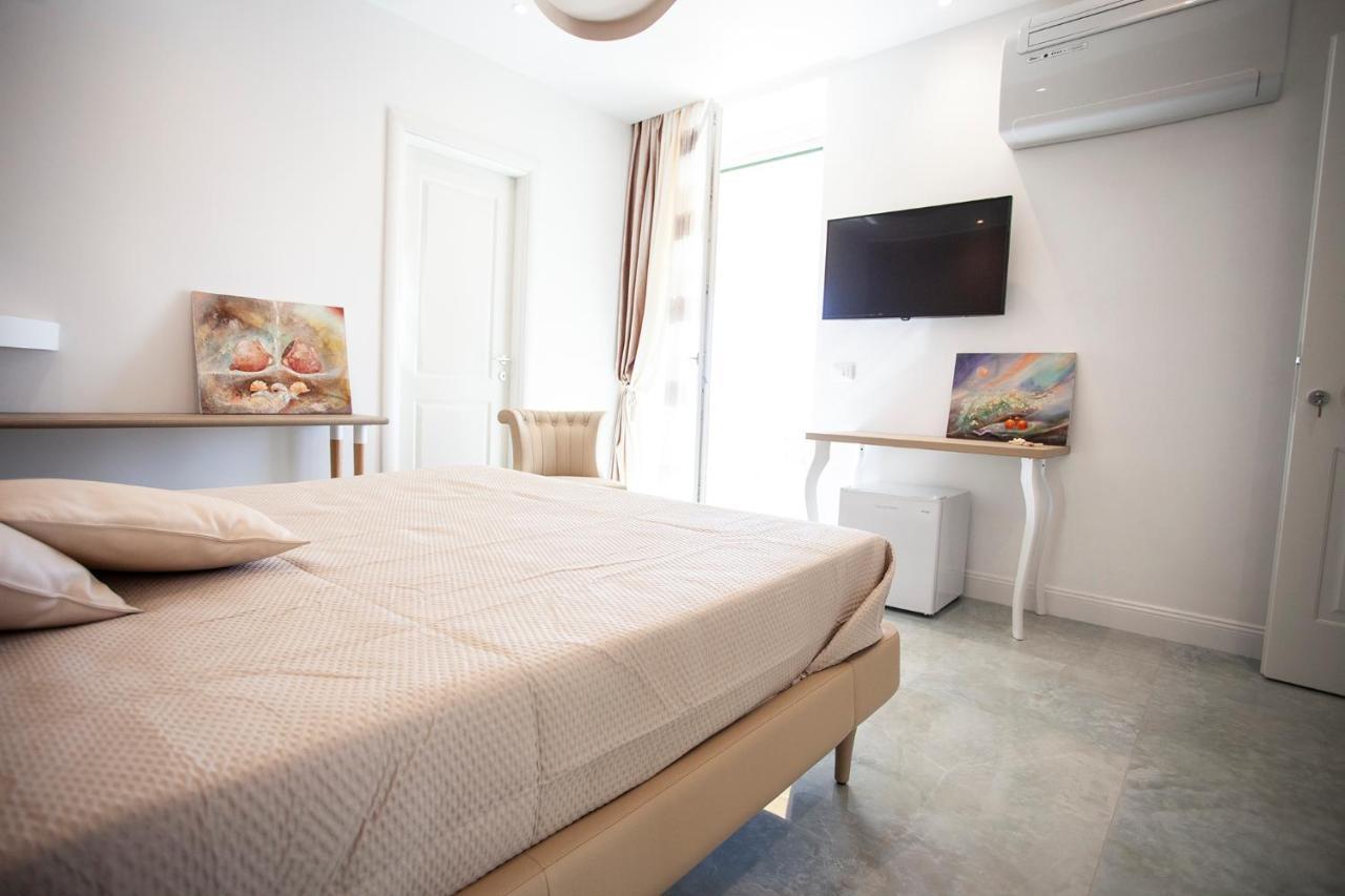 Cavalieri D'Oro Luxury House Hotel Anzio Buitenkant foto