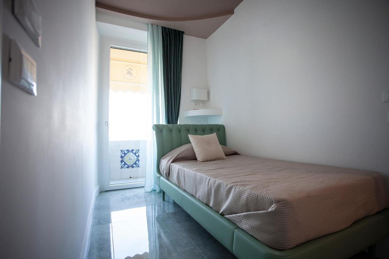 Cavalieri D'Oro Luxury House Hotel Anzio Buitenkant foto